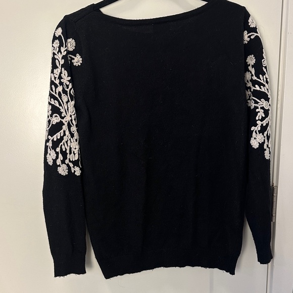 Floral Embroidered Black Sweater - Picture 3 of 3